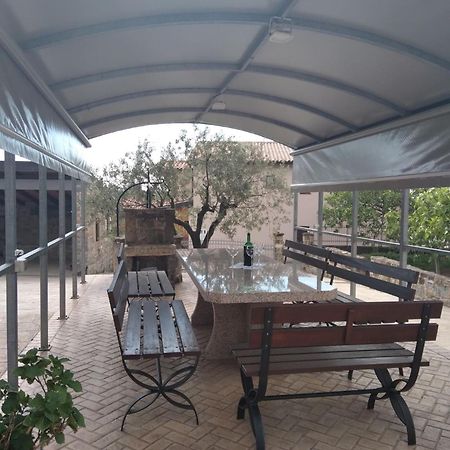 Tourist Farm With Apartments Fig Tree Dekani Exterior foto